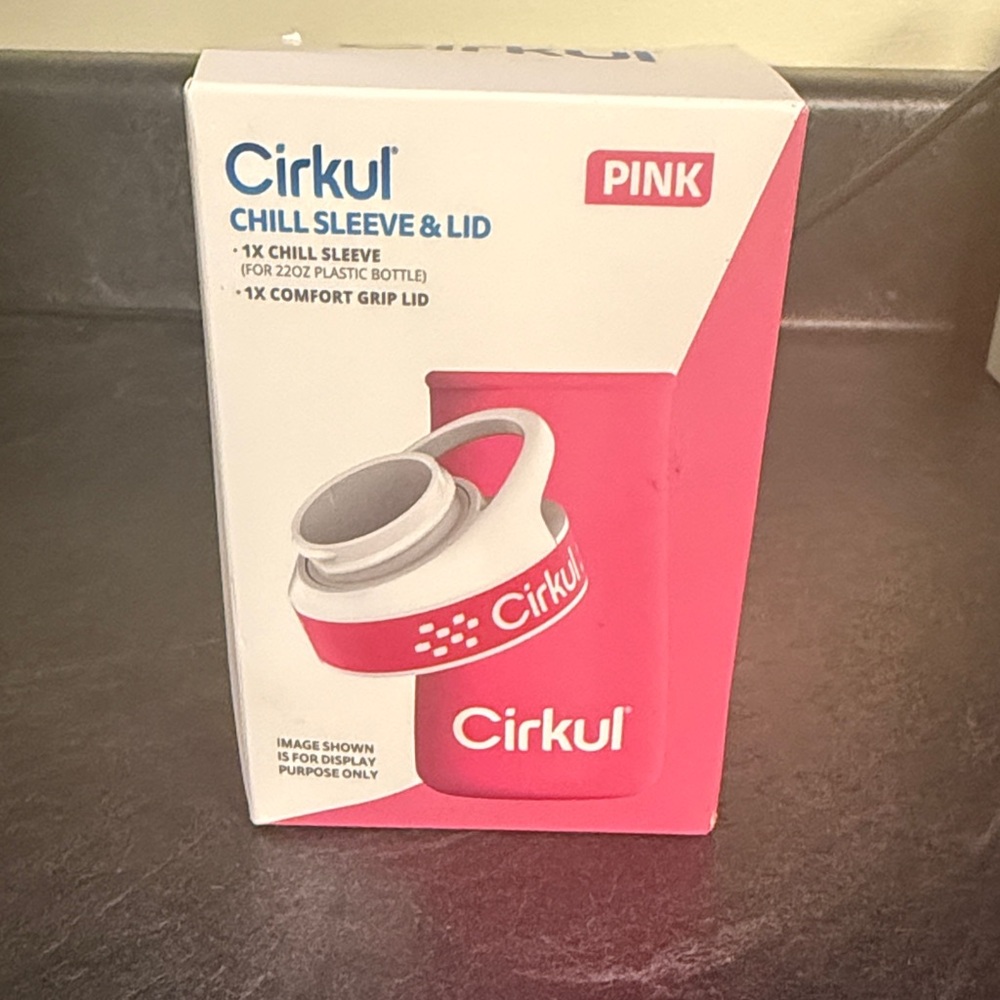 Cirkul Pink Chill Sleeve & Comfort Grip Lid - 22oz